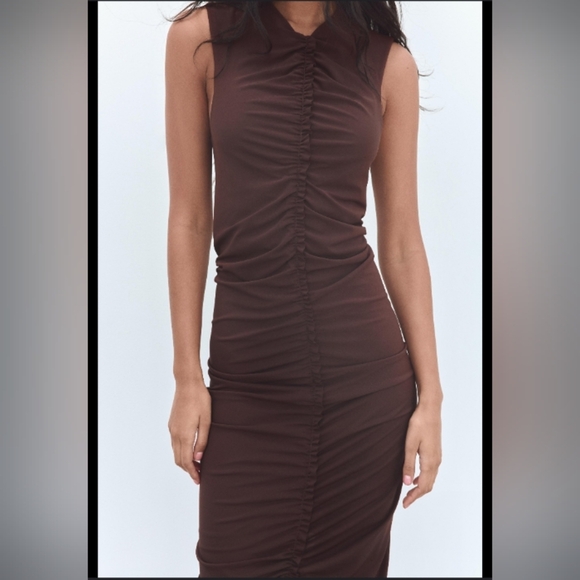 Zara Midi Dress With Céntre Ruffles - Picture 4 of 7